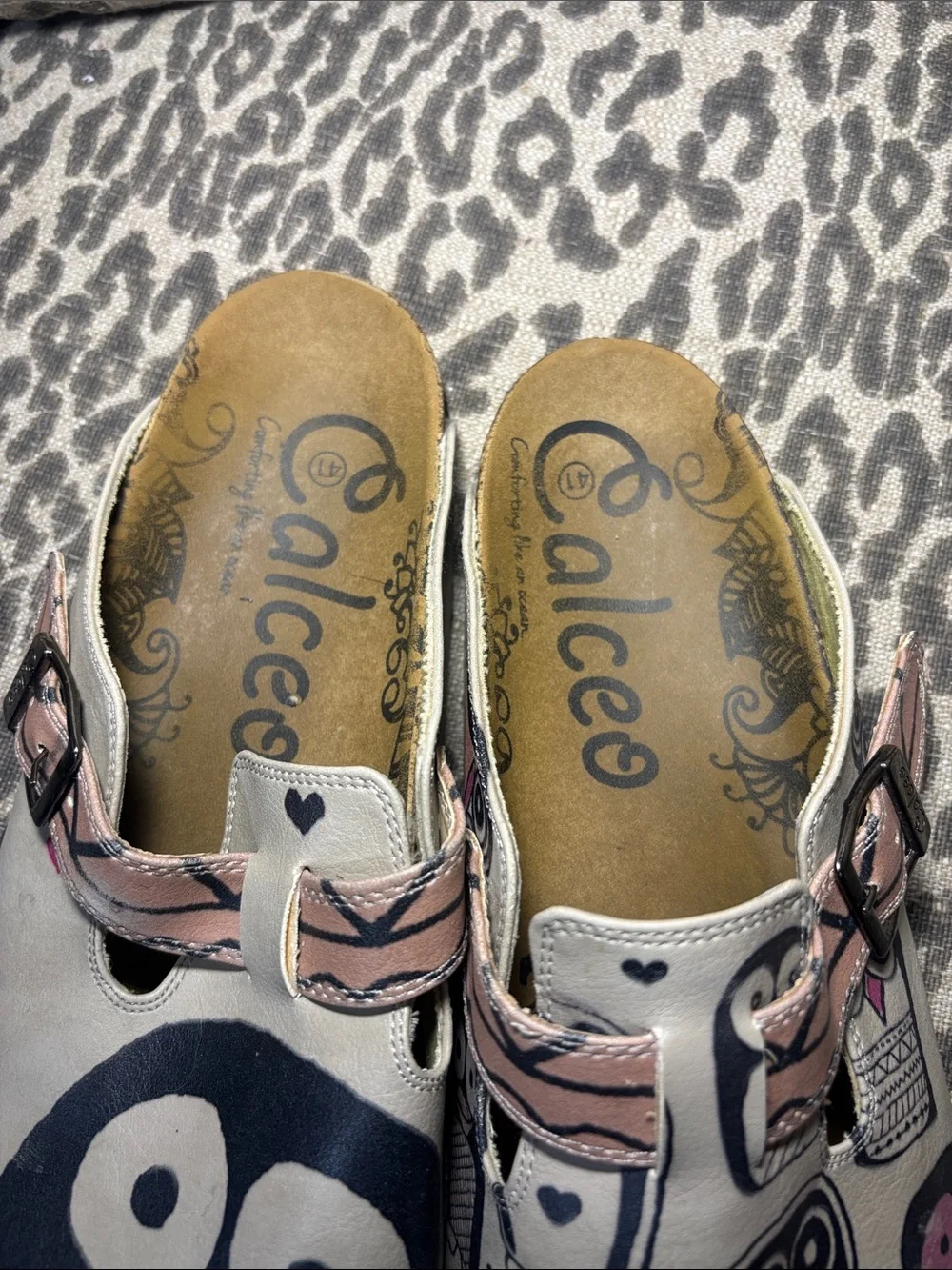 Calceo leather clogs penguin print mismatch cute casual shoes size 41 womens 10 - Picture 3 of 11